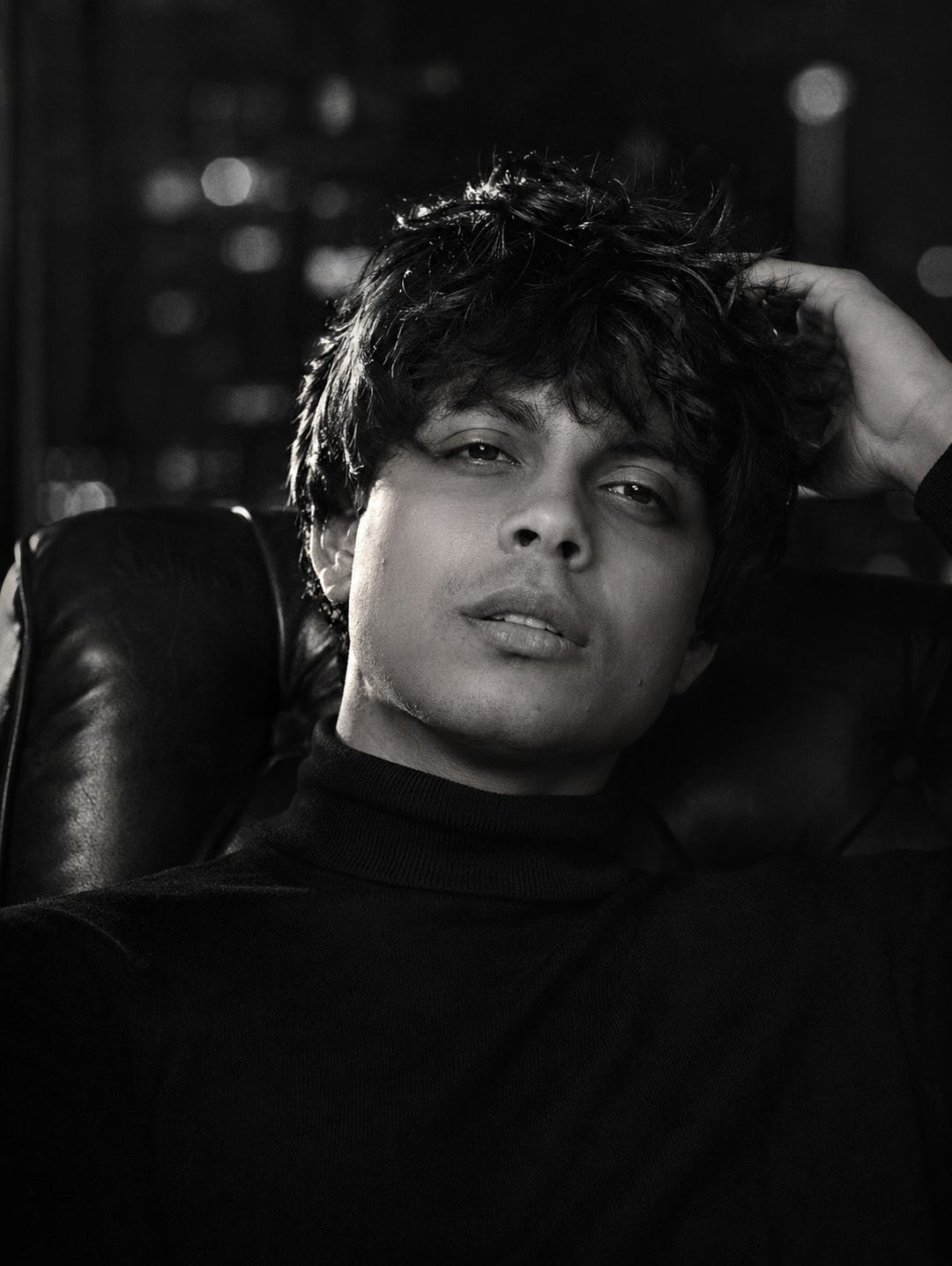 Monochrome Male Portrait – Gemini AI Photo Prompt — image 1