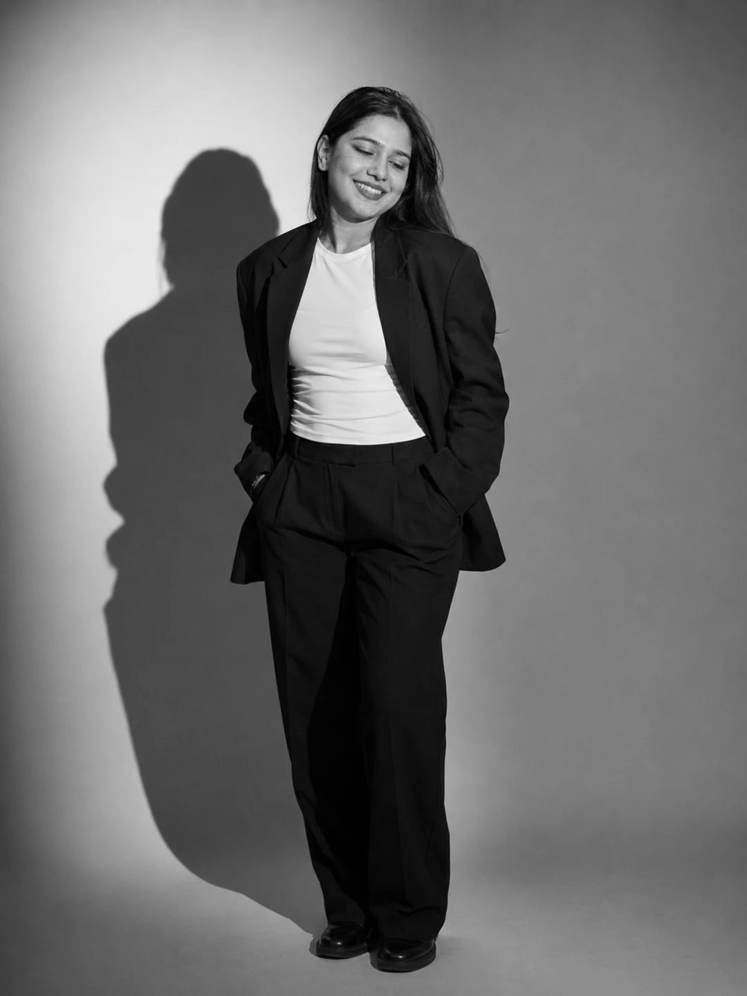 B&W Studio Portrait – AI Photo Prompt, image 4