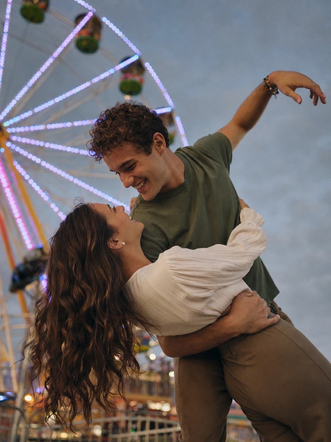 Ferris Wheel Couple – Gemini AI Photo Prompt — image 2