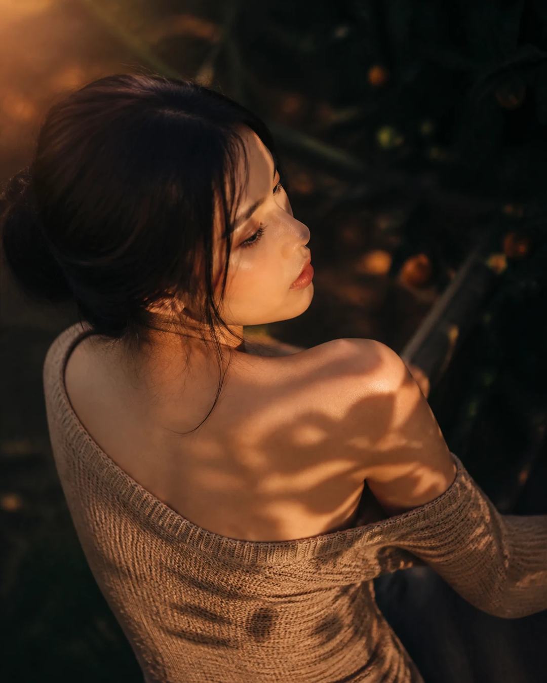 Golden Hour High Angle Cinematic Woman Portrait Prompt — image 4
