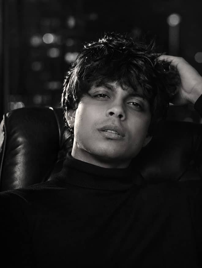 Monochrome Male Portrait – Gemini AI Photo Prompt