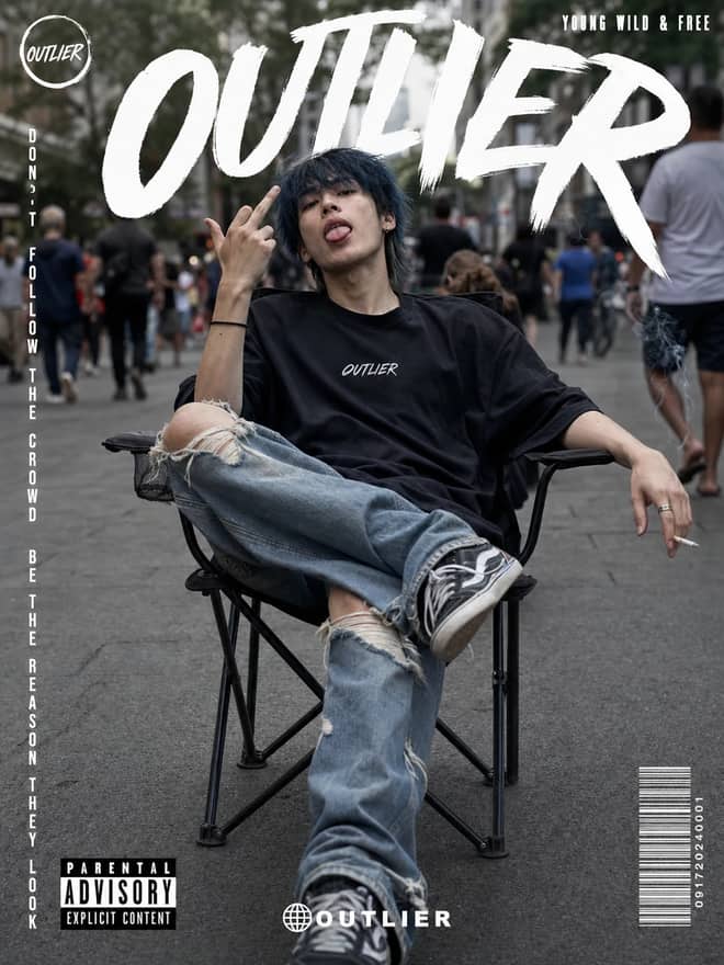Hyper-Realistic Urban Streetwear Poster AI Prompt