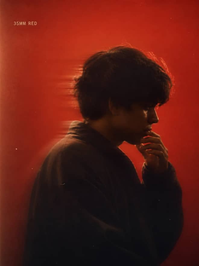 Vintage 35mm Red Backlight Profile Portrait Prompt