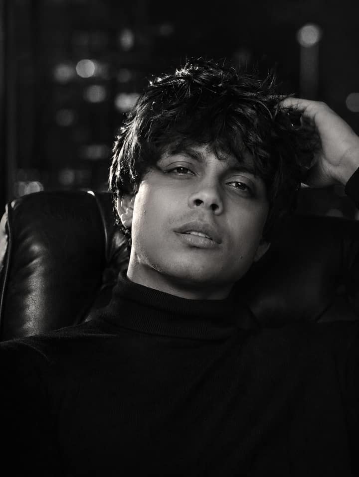 Monochrome Male Portrait – Gemini AI Photo Prompt