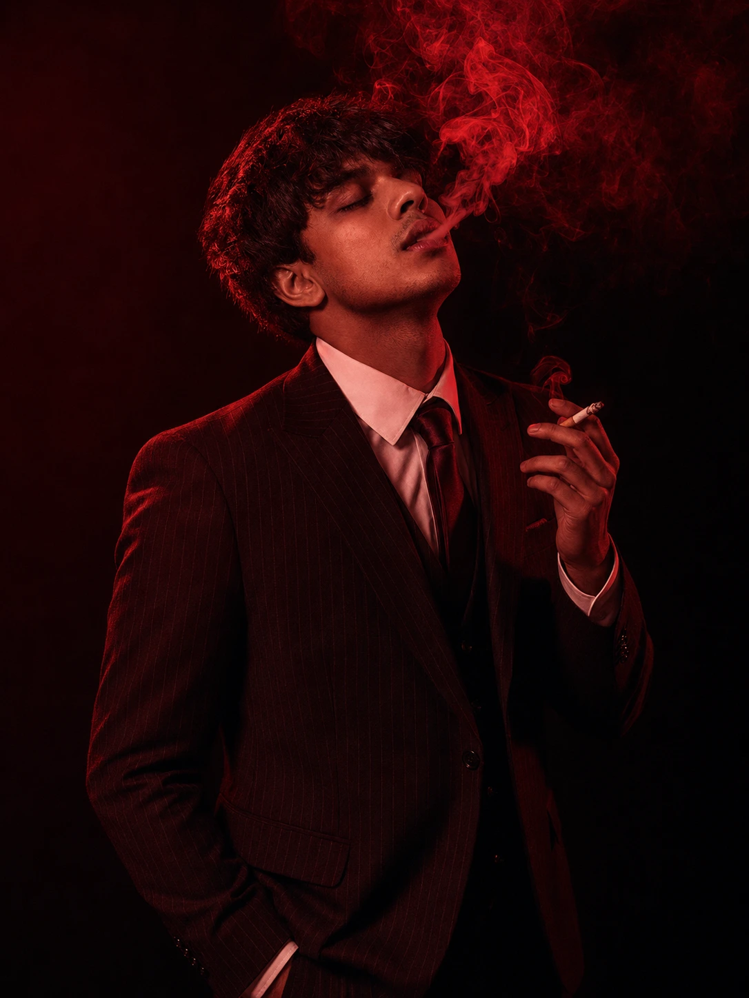 Smoky Studio Portrait AI Photo Prompt for Gemini — image 4